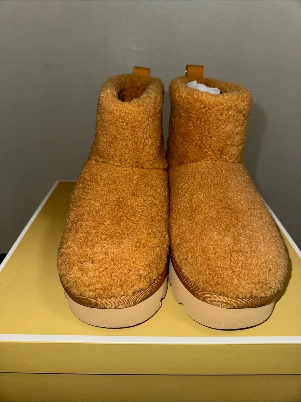 Michael Kors Winnie Boots size 8 NWT